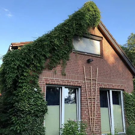Schoene In Widukindland Mit Grill, Garten Und Terrasse